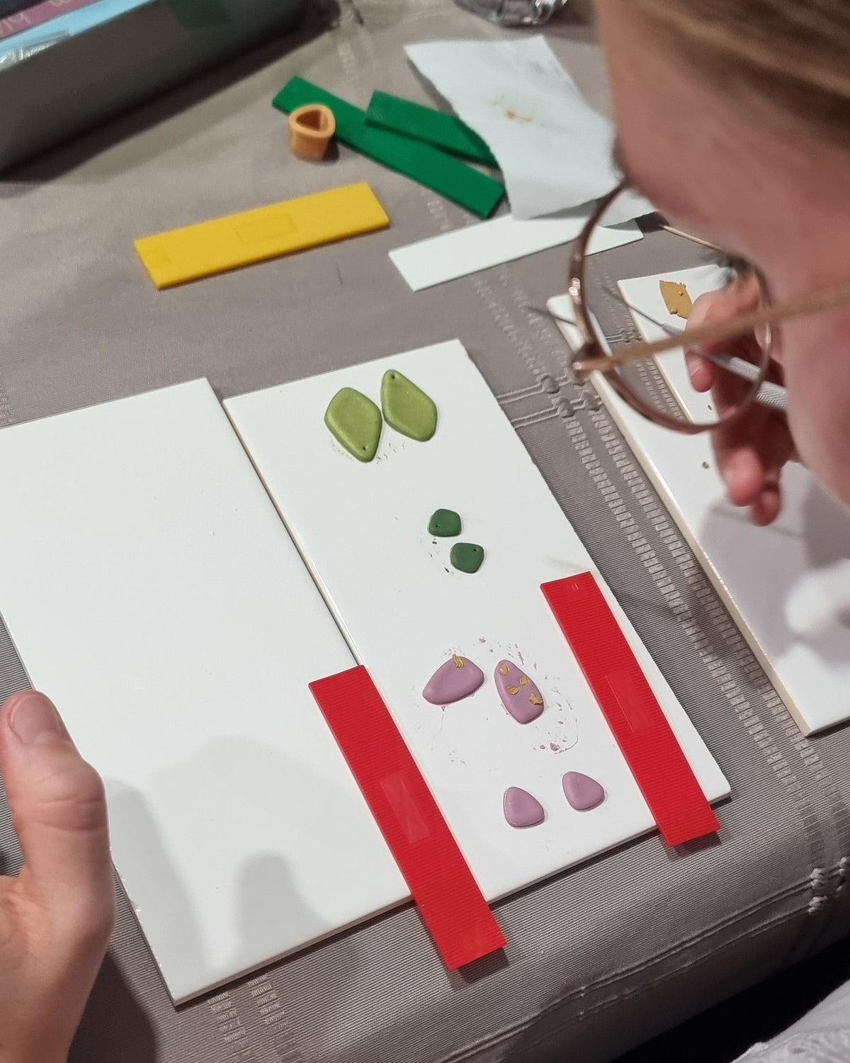 WORKSHOP polymeerklei BASIS OORBELLEN